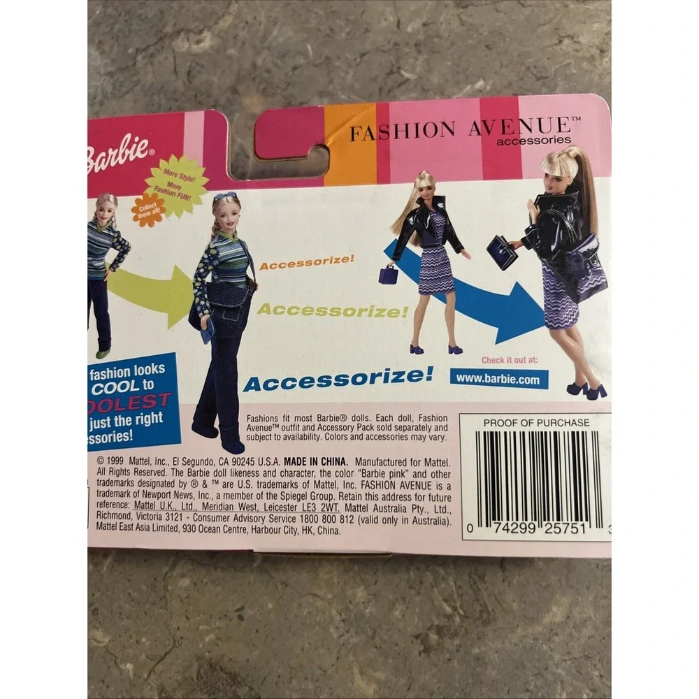 1999 Barbie Fashion Avenue School Rules Accessories